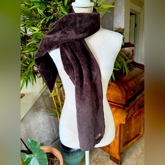 NORTH FACE ladies, brown fleece wrapped around scarf super soft, excellent cond - Picture 1 of 7